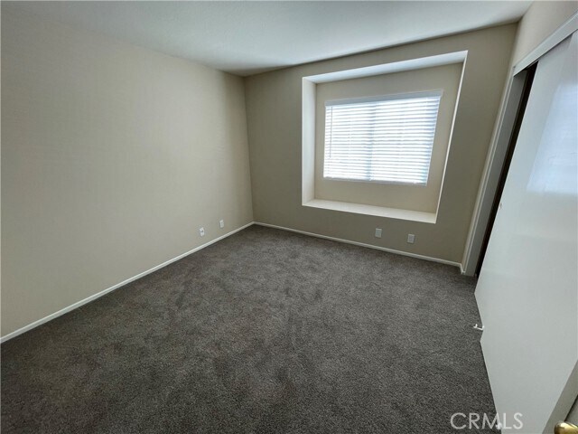 Building Photo - 7271 Kensington Dr