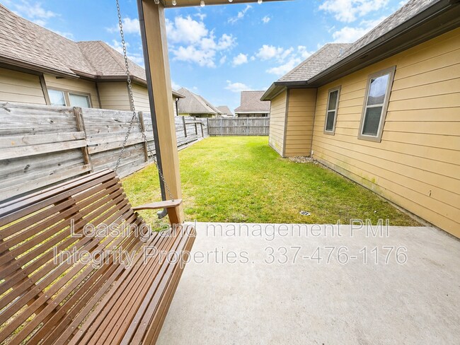Building Photo - 110 Canton Ct