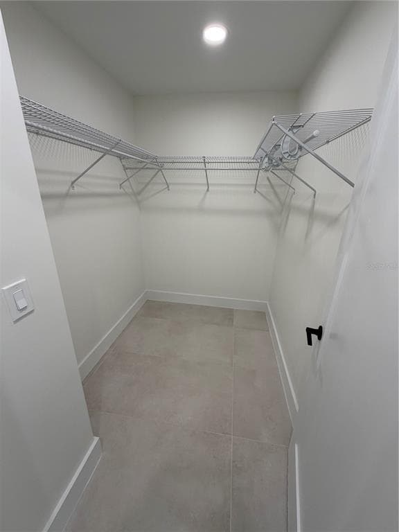 Building Photo - 3918 Doral Dr