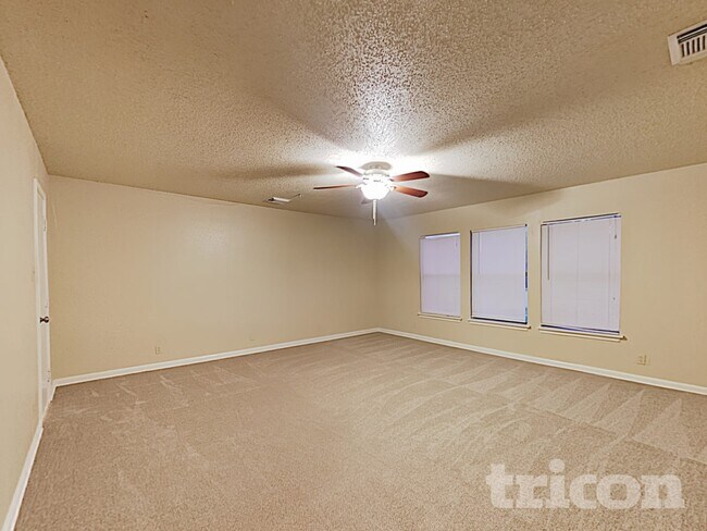 Building Photo - 7511 Micron Drive San Antonio TX