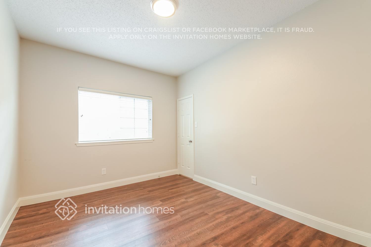 Building Photo - 2710 Honeysuckle Dr