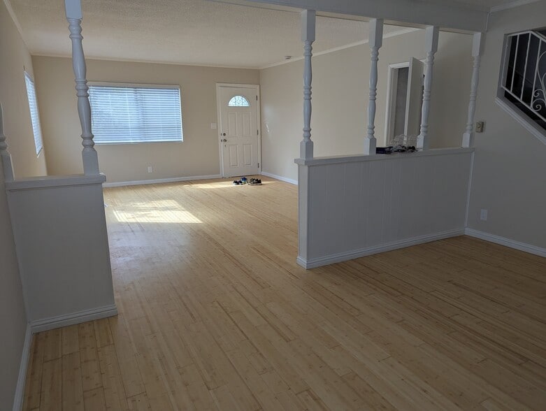 Building Photo - 4601 W 173rd St