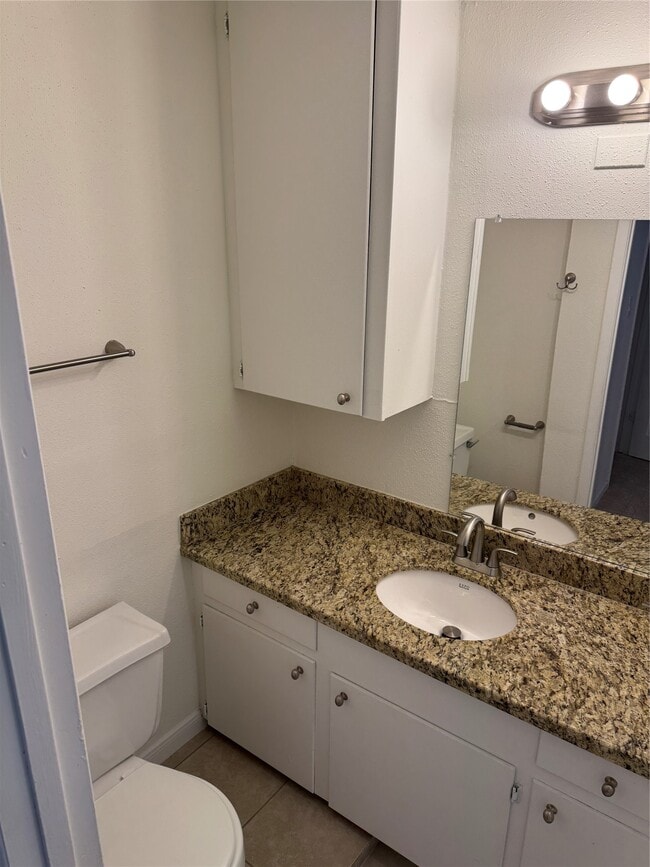 Building Photo - 139 Phanturn Ln