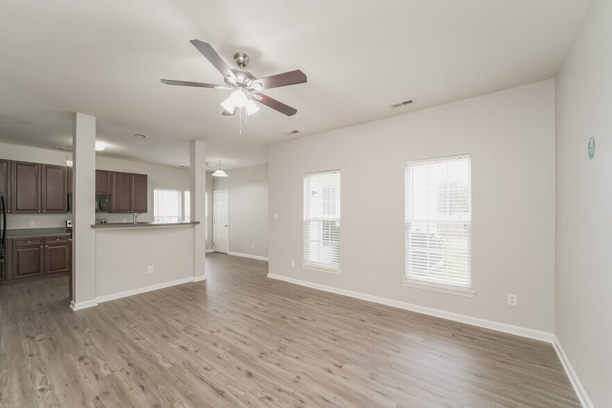 Building Photo - 5049 Prosperity Ridge Rd