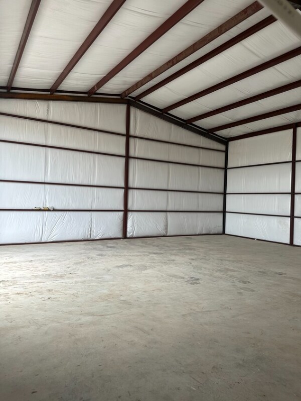 Building Photo - 3984 Old Lorena Rd