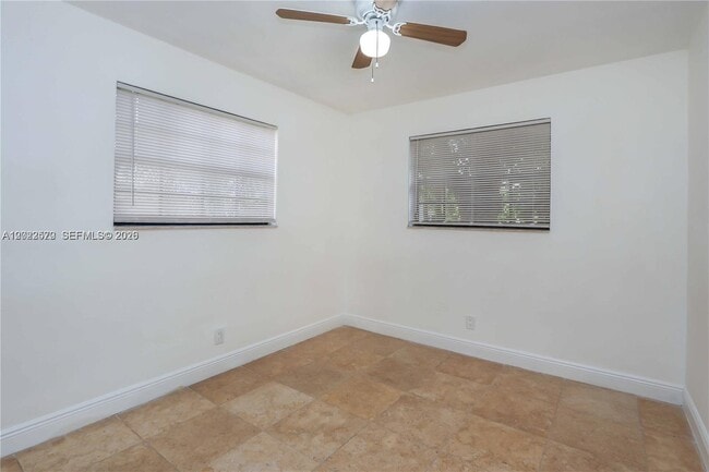 Building Photo - 200 SW 64th Way