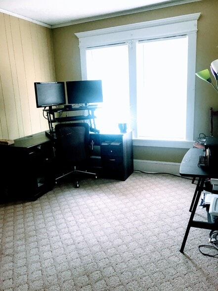 Building Photo - 113 Curtis Place