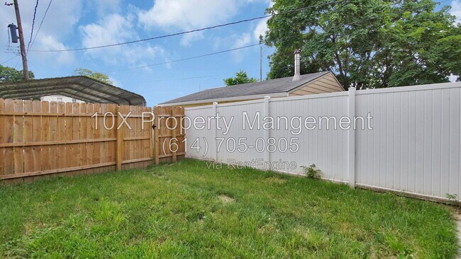 Building Photo - 616 Lilley Ave