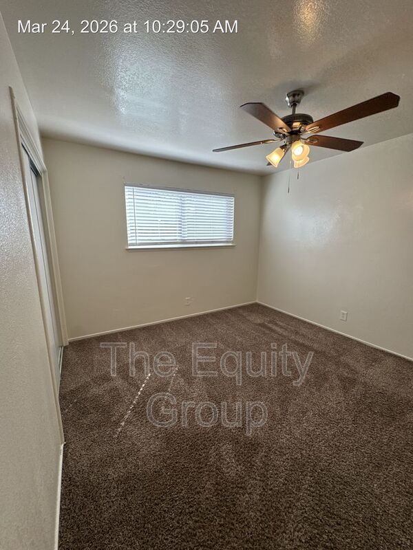 Building Photo - 903 W Center Ave