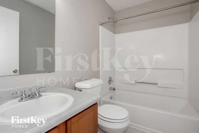 Building Photo - 2235 Collins Way