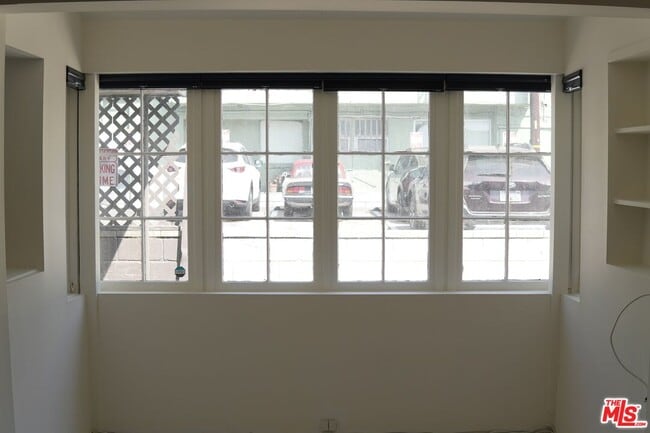 Building Photo - 1016 Palm Ave