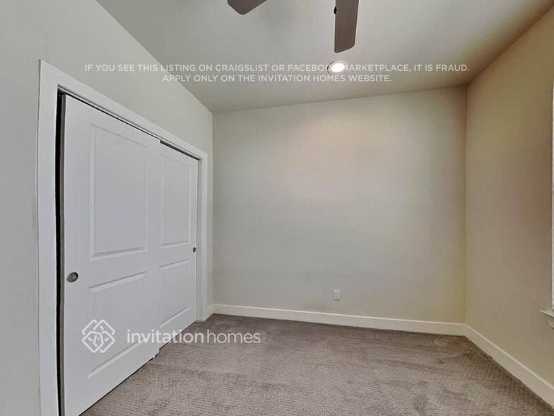 Building Photo - 10450 Executive Lake Dr