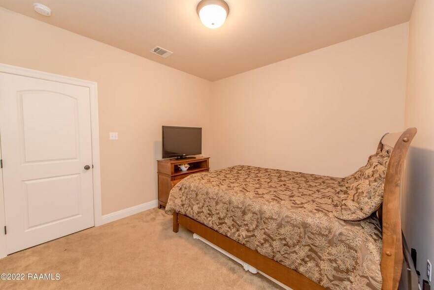 Building Photo - 106 Kohen Luke Dr