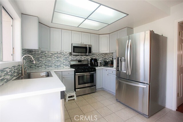 Building Photo - 27934 Ridgebrook Ct