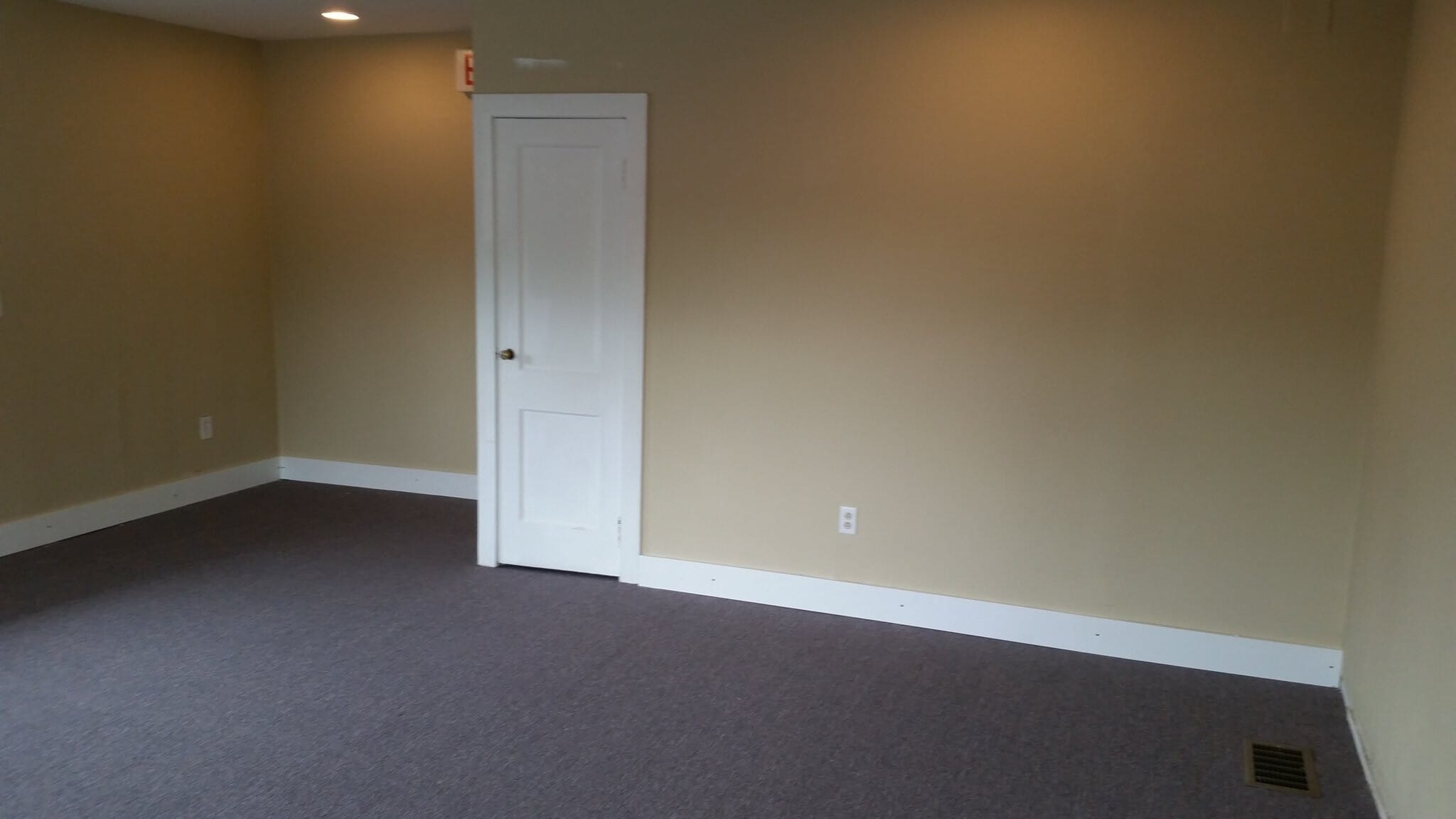 Building Photo - 1510 Haines Rd