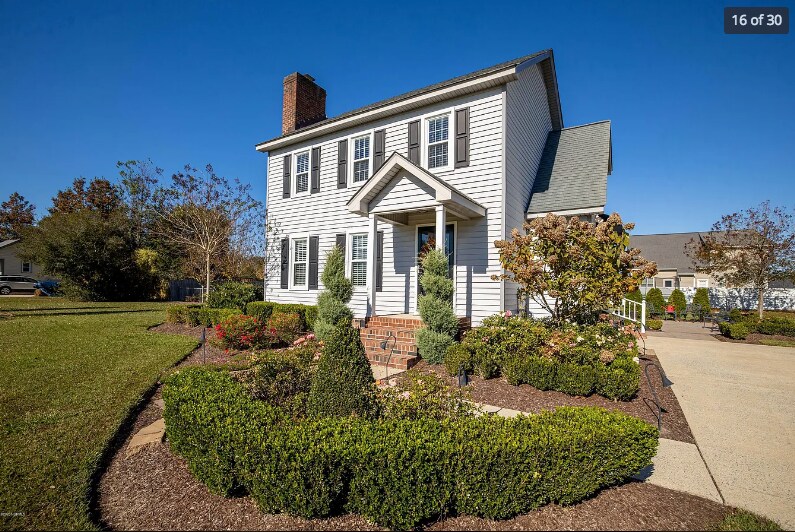 Building Photo - 966 Teakwood Dr