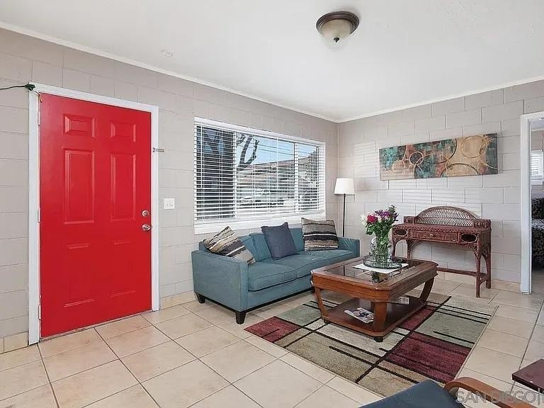 Building Photo - 1380 Grove Ave