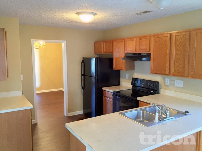 Building Photo - 10347 Battle Ct