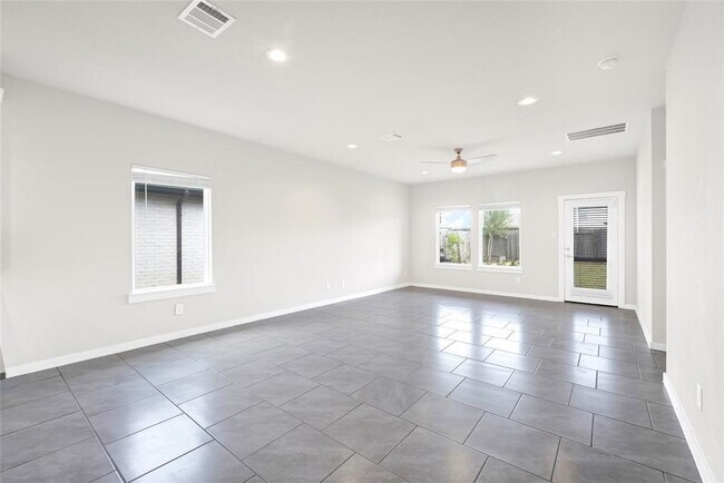 Building Photo - 18906 Allendale Frst Dr