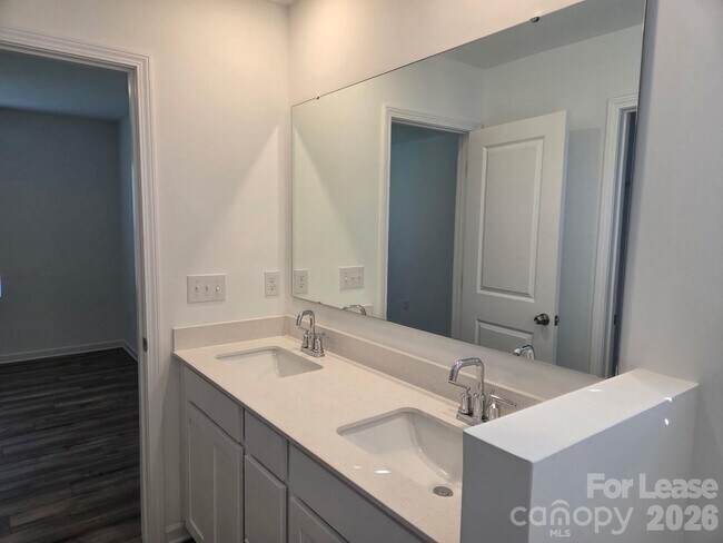 Building Photo - 721 Espresso Dr