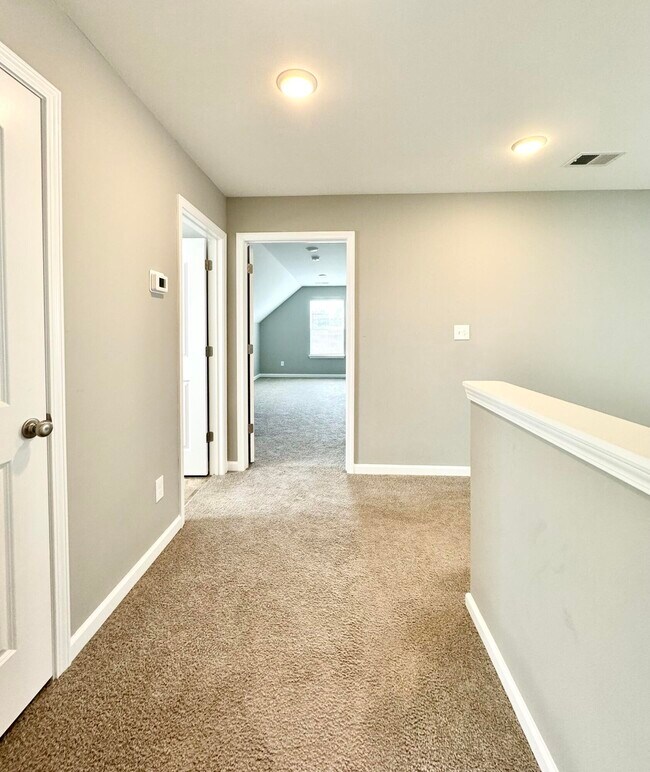 Building Photo - 2701 Hailey Rose Way