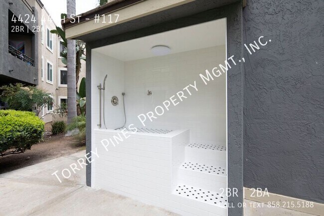 Building Photo - 4424 44th St