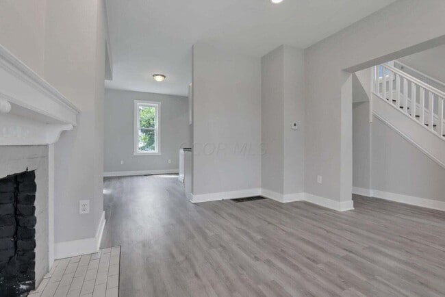 Building Photo - 1779 Parsons Ave