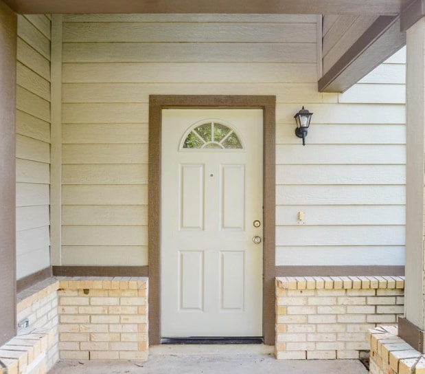 Building Photo - 718 Pine Lodge Dr