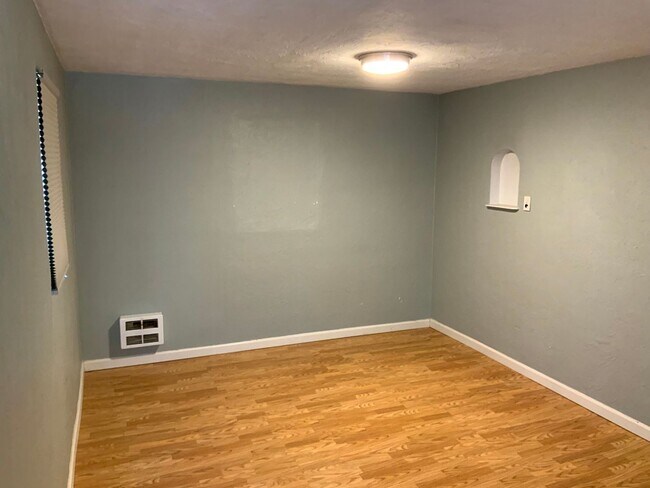 Building Photo - 2868 Bailey Ln