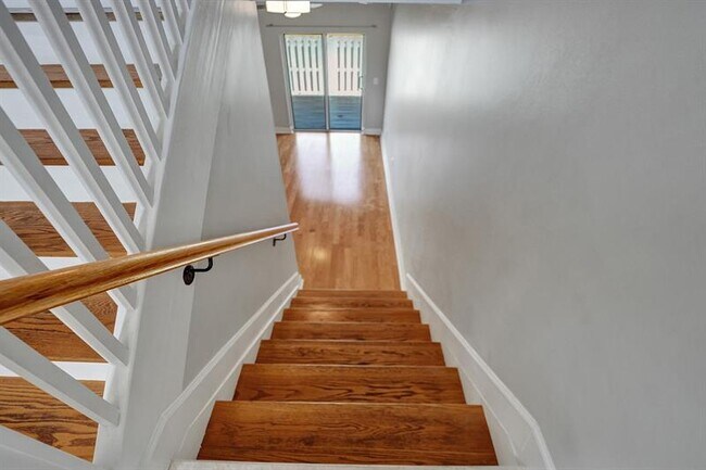 Building Photo - 1861 Coral Heights Blvd
