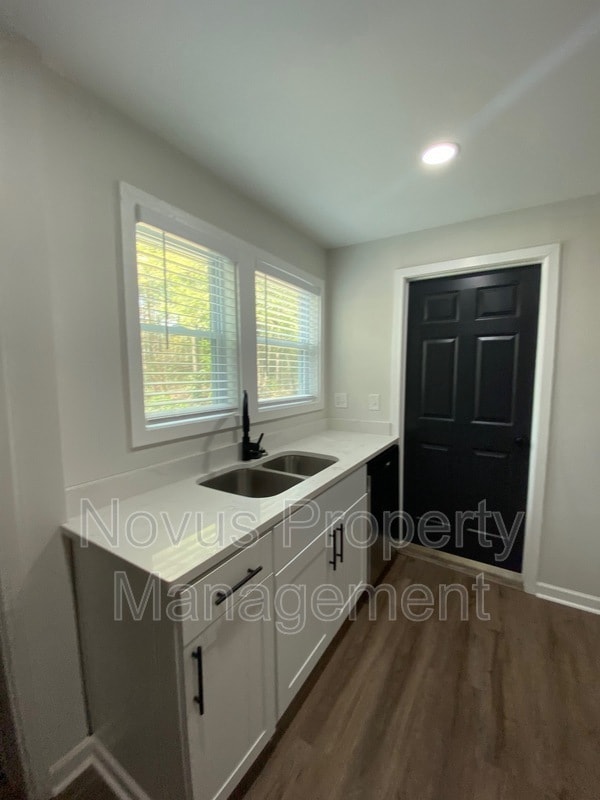 Building Photo - 901 Pacific Ave