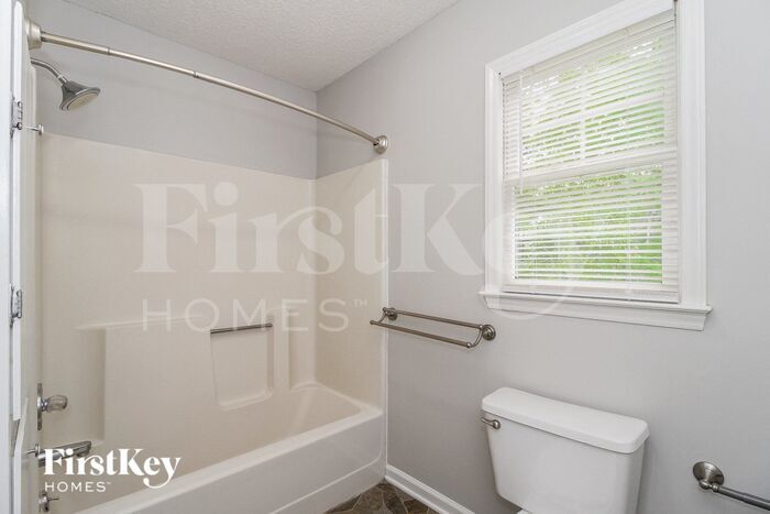 Building Photo - 4109 Benton Creek Dr