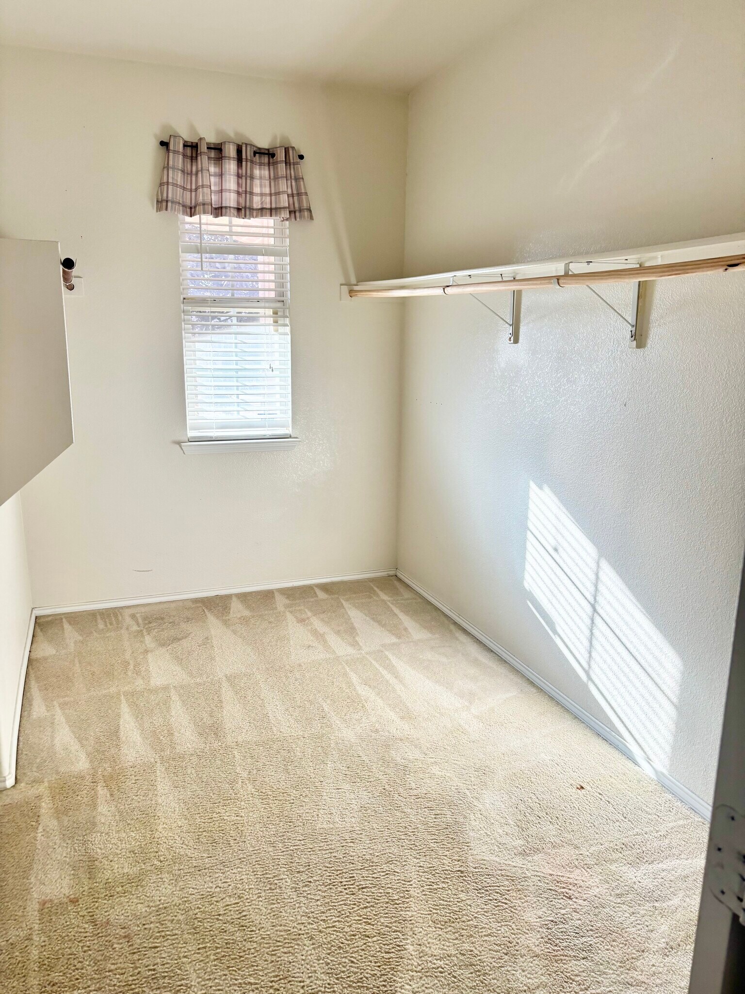 master bedroom walk-in closet - 9032 Yellow Cedar Trl