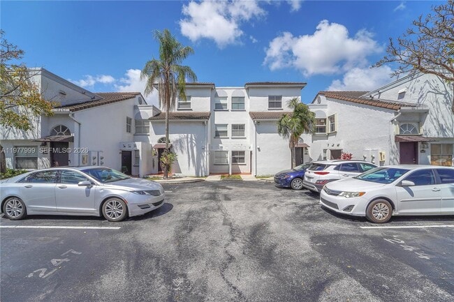 Building Photo - 4654 NW 97th Pl