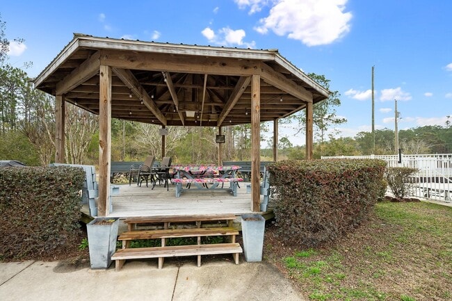 Building Photo - 2BR/2BA Townhome in Gulf Shores