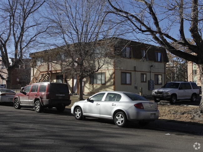 Building Photo - 1161-1163 Birch St