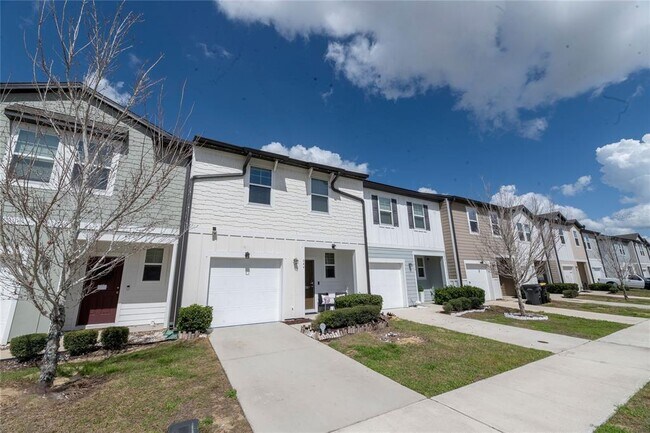 Building Photo - 844 Grandin St