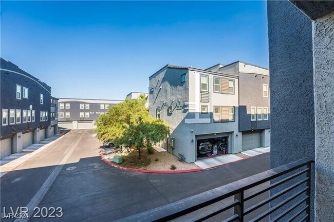 Building Photo - 9050 W Tropicana Ave