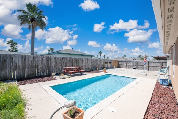 Building Photo - 13937 Windjammer Dr