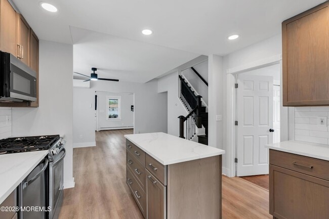 Building Photo - 505 Long Branch Ave
