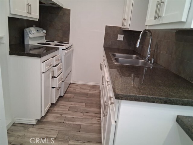 Building Photo - 1040 Cedar Ave