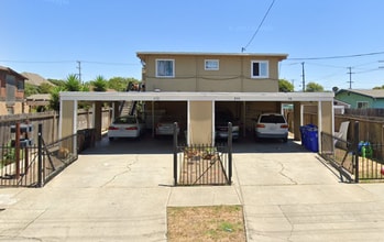 Building Photo - 2 Bedroom, 1 Bath Upstairs Unit in Richmond – Available Now!