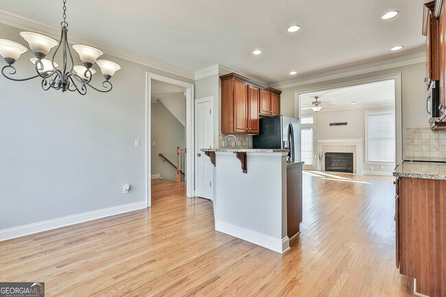 Building Photo - 205 Lexington Village