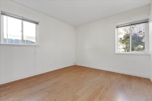 Building Photo - Three bedroom Carmel Home near ocean - Early May