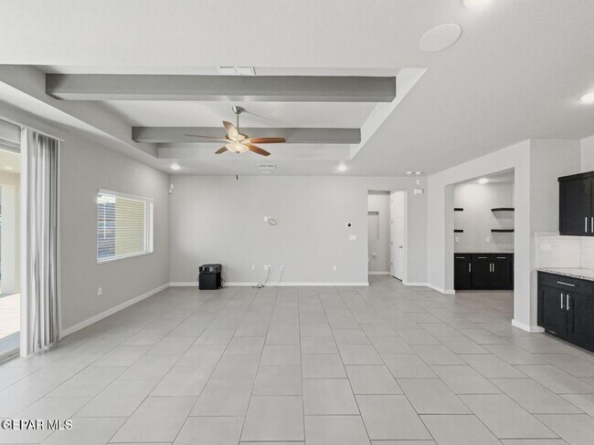 Building Photo - 14616 Tierra Burgos
