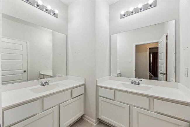 Building Photo - 7014 Anacua Berry Circle