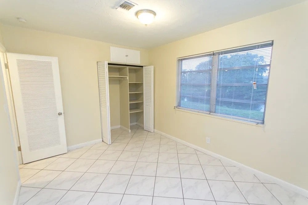 Building Photo - 6900 Cypress Rd