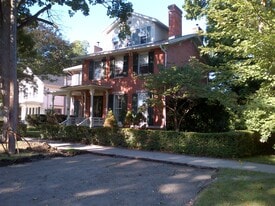 Building Photo - 22 Main St