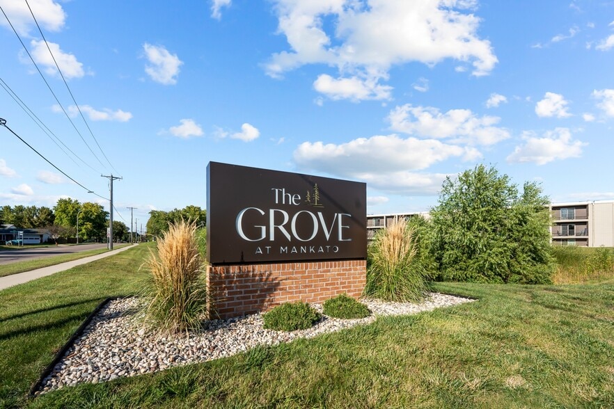 DSC00451 - The Grove at Mankato