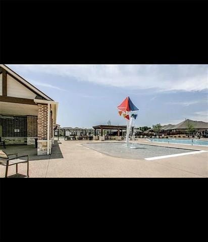 Building Photo - 3905 Gennaker Dr